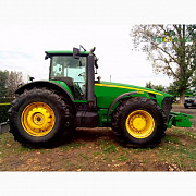 Трактор John Deere 8230 (2007), Киев облысы. 