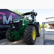 Трактор John Deere 7280 R, Киев облысы. 