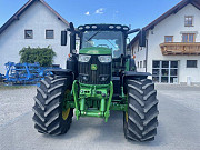 Трактор John Deere 6215 R, Киев облысы. 