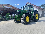 Трактор John Deere 6215 R, Киев облысы. 