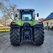 Дөңгөлөктүү трактор CLAAS Axion 850, Киев областы. 