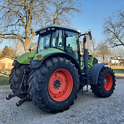 Дөңгөлөктүү трактор CLAAS Axion 850, Киев областы. 