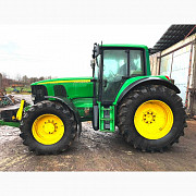 John Deere 6920S дөңгөлөктүү трактор Lemken EurOpal 7 реверсивдүү сокосу, Сумы областы. 