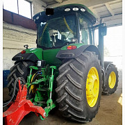 Дөңгелекті трактор John Deere 8335R, Сумы облысы. 