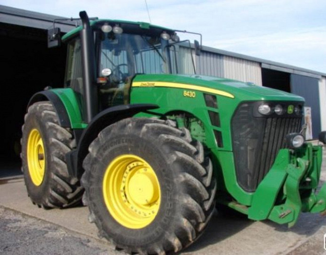 Колісний трактор JOHN DEERE 8430, Волинська обл.  - зображення 1