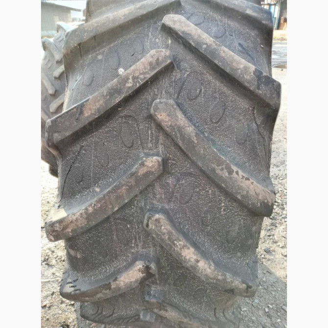 Бу шини 600/70R30 BKT тракторні, Дніпропетровська область.  - изображение 1