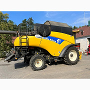 Комбайн New Holland CR 9080 Elevation, Київська область. Україна