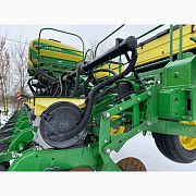 Сівалка точного висіву пневматична John Deere 1745, Сумська область. Украйна