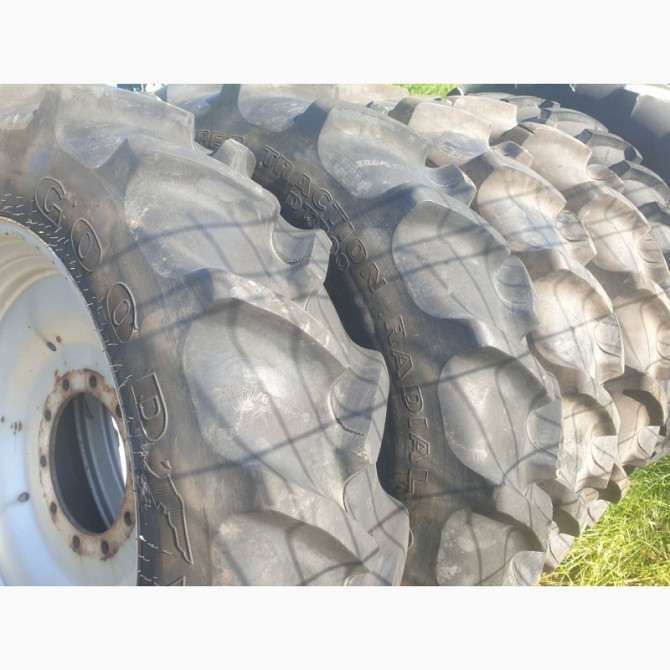 Колесо Goodyear DT800 320/85R34, диск GKN 10x34, Київ.  - зображення 1