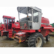 Комбайн Massey Ferguson 430, Волинська область. Україна